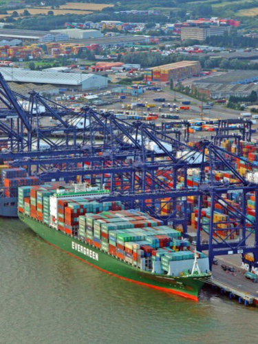 ship-port-Felixstowe