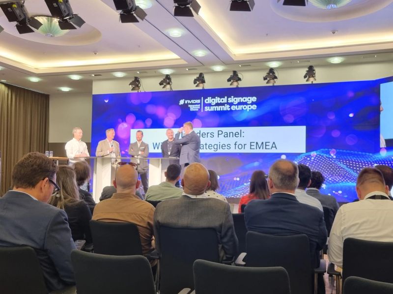 pads4 summit digital signage 3 pads4 summit digital signage 3